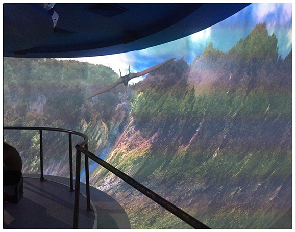 三門(mén)峽360度環(huán)幕展廳投影融合